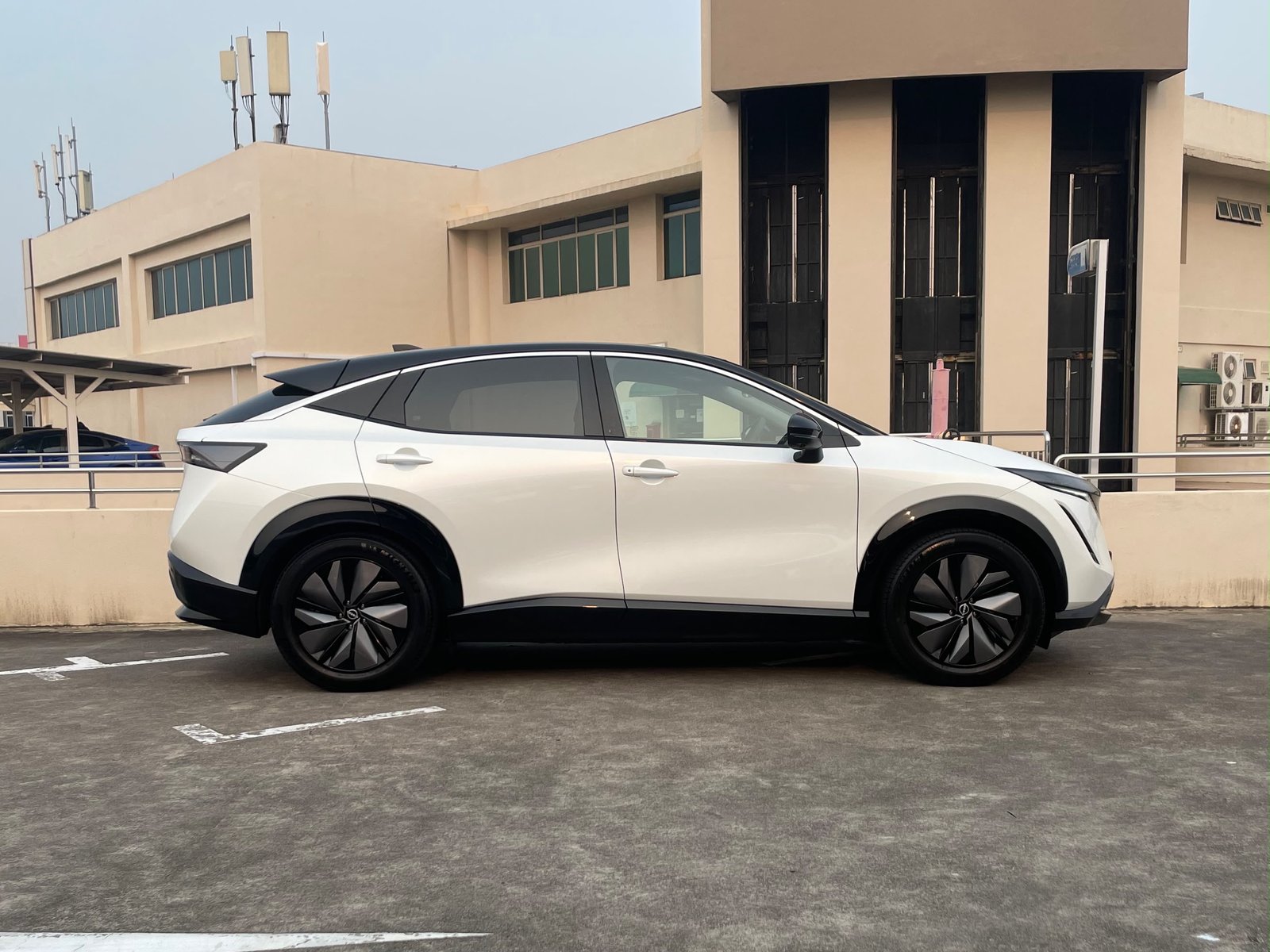 Nissan Ariya B6 photo 3